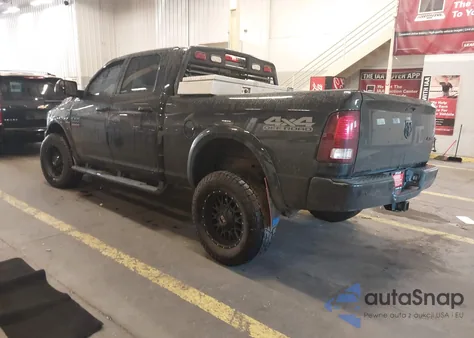 2018 Ram 2500 Laramie 4X4 6'4 Box из США, поврежденный, VIN 3C6UR5FL3JG142904